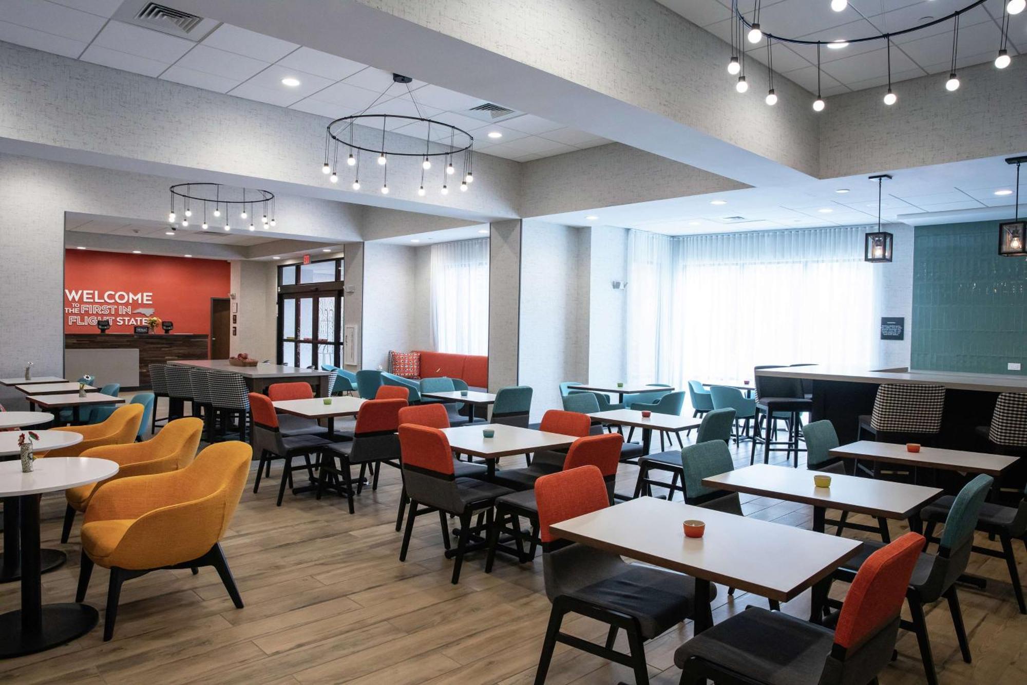 Hampton Inn Black Mountain Eksteriør billede